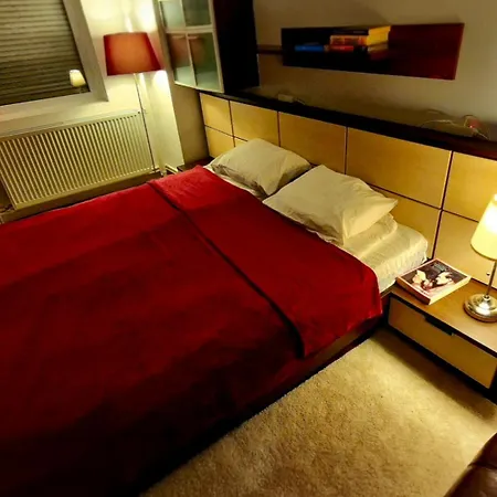 Center For 4 Apartment